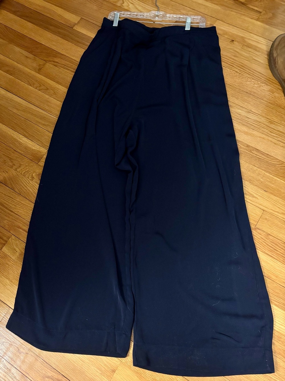 City Chic, Wide Leg Pull on Navy Pants, UK 22 - Picture 2 of 3